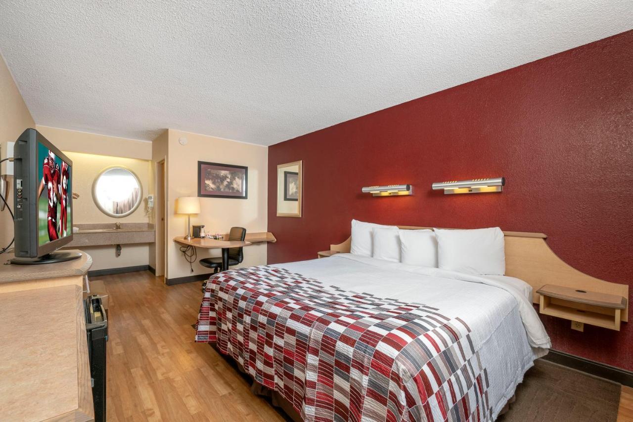 Red Roof Inn Detroit - Roseville St Clair Shores מראה חיצוני תמונה