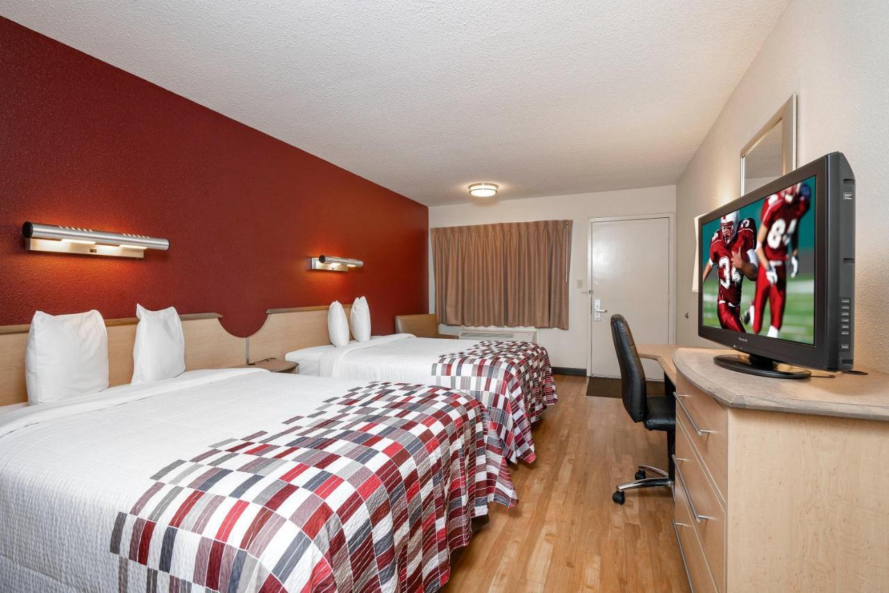 Red Roof Inn Detroit - Roseville St Clair Shores מראה חיצוני תמונה