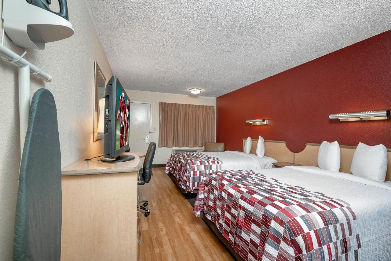 Red Roof Inn Detroit - Roseville St Clair Shores מראה חיצוני תמונה