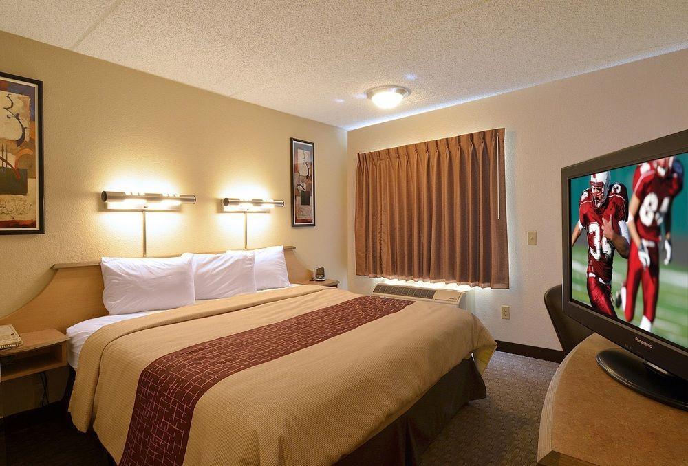 Red Roof Inn Detroit - Roseville St Clair Shores מראה חיצוני תמונה