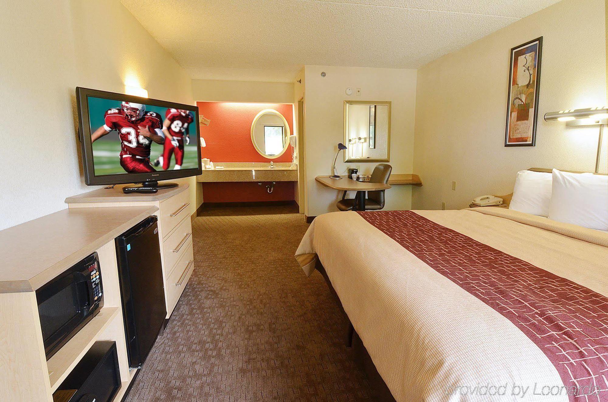 Red Roof Inn Detroit - Roseville St Clair Shores מראה חיצוני תמונה